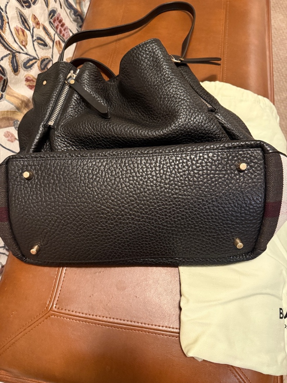 Burberry Black Pebbled Leather Shoulder Tote - Picture 6 of 13